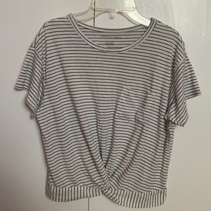 American Eagle || Striped T-shirt